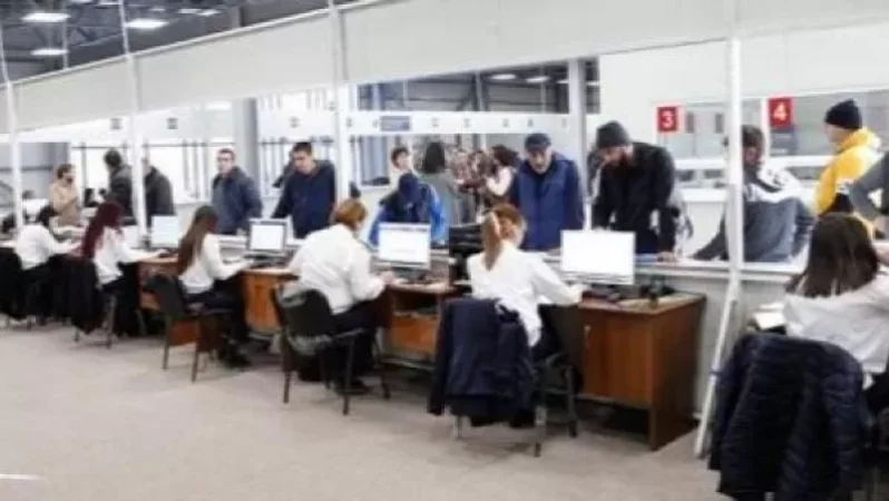 Փաստաթղթեր ներկայացրած քաղաքացիները կարող են ներկայանալ մաքսային մարմին․ ՊԵԿ