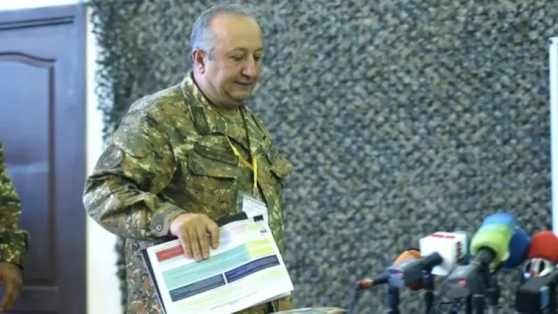 Մովսես Հակոբյանը հայտարարագրում գույքի դիմաց նշել է՝ «հանձնել եք թշնամուն». yerevan.today