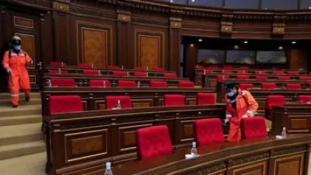 Ախտահանման աշխատանքներ՝ ԱԺ շենքում