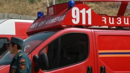 Հրազդանի Երևանյան փողոցի թիվ 2 շենքի բնակարաններից մեկի պատշգամբում փլուզում է տեղի ունեցել