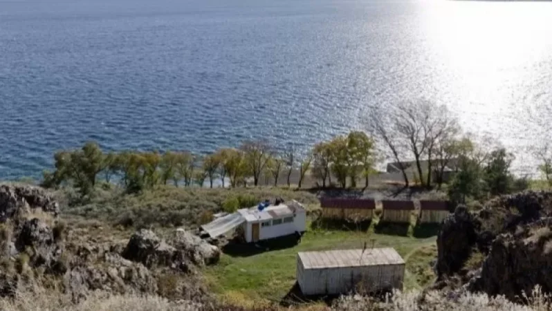 Սևանում` զոռբայությամբ կառուցված դղյակներն ապամոնտաժվում են.նախարար