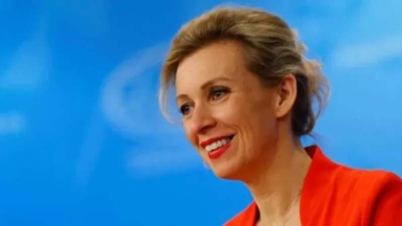 «Զարմանալի է, որ «ռուս հաքերները» չեն». Զախարովան մեկնաբանել է ինքնաթիռի աստիճաններին Բայդենի միջադեպը