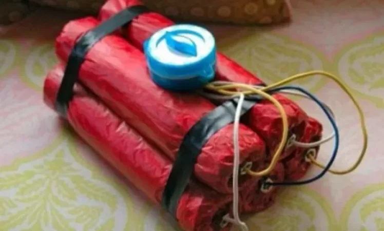 Կառավարության  մասնաշենքում պայթուցիկ սարքի մասին ահազանգ է ստացվել