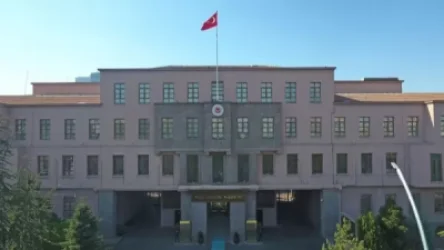 Թուրքիայի ՊՆ-ն հայտարարել է, որ տեղեկացրել է ՌԴ-ին՝ Իդլիբում Սիրիայի ԶՈՒ մարտերը դադարեցնելու անհրաժեշտության մասին