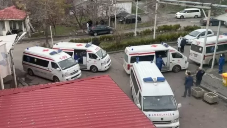 «16:30, Ինֆեկցիոն. դիմակ կրեք..». Աշոտ Սարգսյան