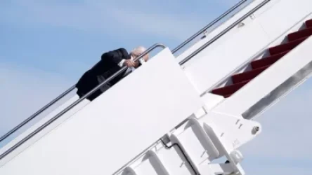 Սպիտակ տունը պատմել է Բայդենի առողջական վիճակի մասին` ինքնաթիռի աստիճաններին նրա ընկնելուց հետո