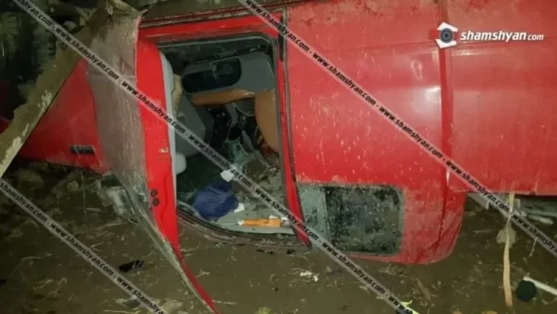 Խոշոր ավտովթար Գեղարքունիքի մարզում. 31-ամյա վարորդը Ford Transit-ով գլխիվայր շրջվել է