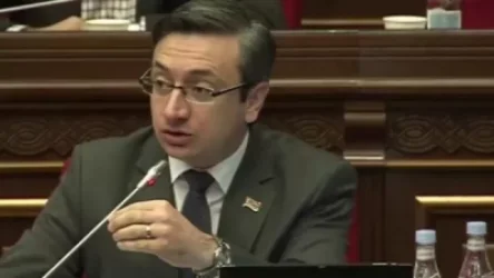 Տոտալ քաոս է տիրում մեր բանակում, դուք ինչո՞վ եք զբաղված, որ բանակում այս վիճակն է. պատգամավորը՝ նախարարին