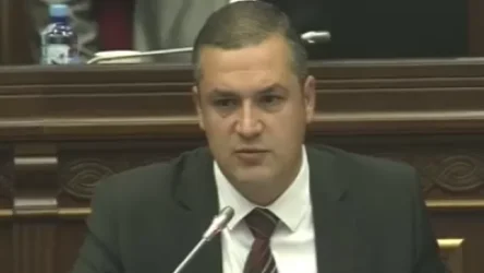 Տիգրան Ուրիխանյանը վայր է դնում պատգամավորական մանդատը