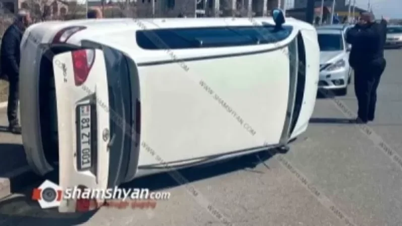 Դիտահորի կափարիչը պատճառ է դարձել Toyota-ի կողաշրջմանը. ո՞վ է փոխհատուցելու վարորդի վնասը