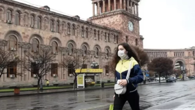 Կառավարությունն առաջարկում է բաց տարածքում դիմակ չկրելու համար տուգանել 10 000 դրամով