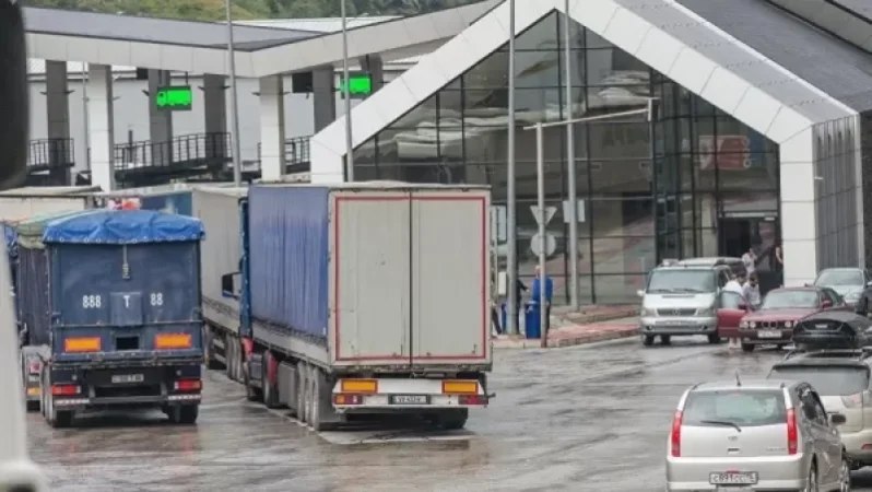 «Վերին Լարս» անցակետով երթևեկությունն աստիճանաբար վերականգնվում է բոլոր մեքենաների համար. ՊԵԿ