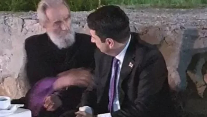 Մեծագույն հաճույք ստացա հոգևորականի հայ մարդու իր տեսակից. Ալեն Սիմոնյանը՝ Պարգև Սրբազանի մասին