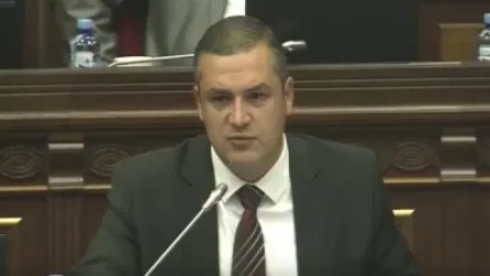 Ուրիխանյանը մանդատը վայր դնելու դիմում չի ներկայացրել ԱԺ