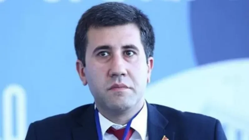 Ամենևին ոչ նուրբ քայլական մի մանիպուլյացիայի «դեկոնստրուկցիան». Ռուբեն Մելիքյան