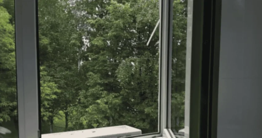 Բնակիչներին հորդորվում է փակել փողոց նայող պատուհաններն ու պատշգամբի դռները