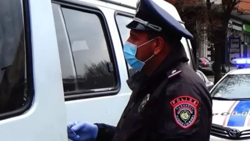 Հանրային տրանսպորտի և տաքսի ավտոմոբիլների վարորդների և ուղևորների մոտ հայտնաբերվել են մի շարք խախտումներ