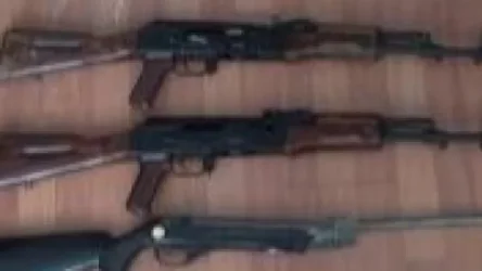 Քաղաքացիները մեծ թվով ինքնաձիգներ ու ատրճանակներ են կամավոր հանձնել ոստիկանություն