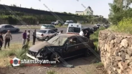 Խոշոր ավտովթար․ 34-ամյա վարորդը Nissan Teana-ով բախվել է քարերին և կողաշրջվել, կան վիրավորներ