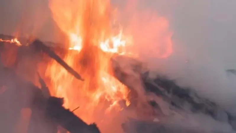 Հրդեհ՝ Երևանի Սևանի 5 հասցեում. դեպքի վայր են մեկնել չորս մարտական հաշվարկ