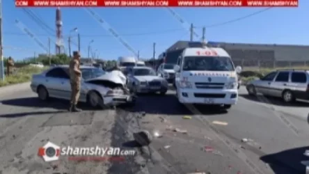 Քիչ առաջ խոշոր ավտովթար-վրաերթ է տեղի ունեցել Երևանում. 4 վիրավոր կա