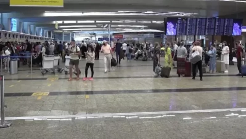 Ռուսաստանը վերացնում է օտարերկրացիների մուտքի սահմանափակումները