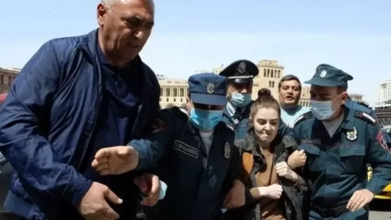 Բերման ենթարկված կանայք դժգոհել են ոստիկանների կիրառած անհամաչափ ուժից. ՄԻՊ