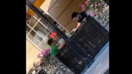 Ալեն Սիմոնյանը և Հրաչյա Հակոբյանը սրճարանում են՝ չնայած Արսեն Թորոսյանի հորդորին. Ֆեյսբուքյան օգտատերը դիմում է նախարարին