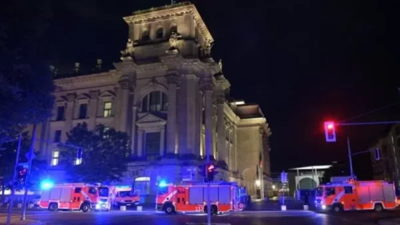 Pictures: Attempt to Set Fire to the Bundestag Building