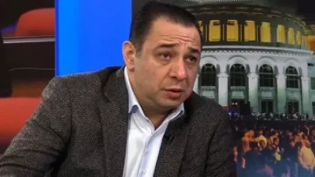 Շուտով մենք ականատեսն ենք լինելու, թե ոնց են մարդիկ ուղղակի պահանջելու թշնամուն հանձնել Մեղրին. Արա Վարդանյան