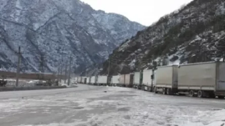 Լարսը բաց է, ռուսական կողմում 420 բեռնատար կա կուտակված