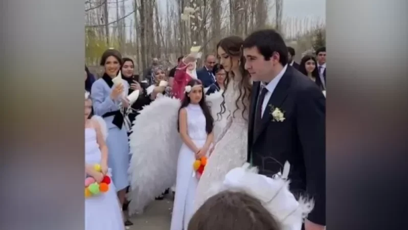 Ռոբերտ Քոչարյանը հրաժարվել է մասնակցել, Սերժ Սարգսյանը և Կարեն Կարապետյանը չեն մասնակցել Ծառուկյանի որդու հարսանիքին