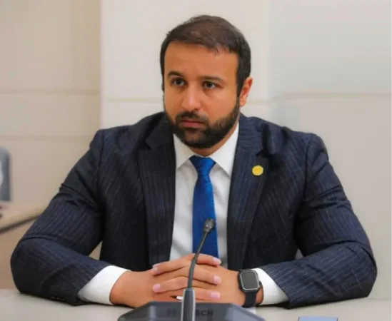 Հայկ Սարգսյանին «գծերից քցել» են․ «Հրապարակ»