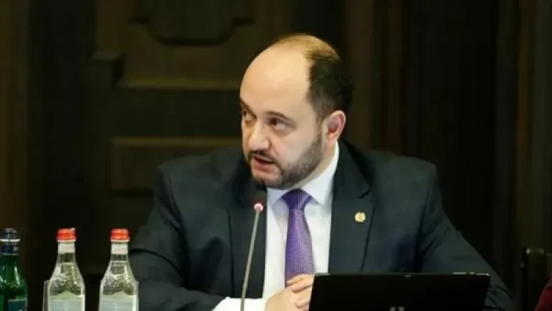 «Ժողովուրդ». Արայիկ Հարությունյանը պատասխանել է «Լուսավոր Հայաստան»-ին. ի՞նչ է արել նշանակումից հետո