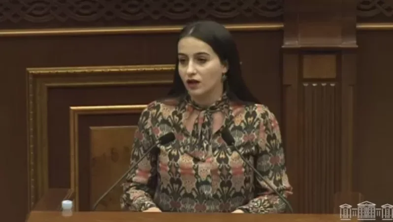 Ժողովրդի անունից խոսողը ոչինչ թաքցնելու իրավունք չունի՝ նույնիսկ ամենավատ հանգամանքը կամ պայմանավորվածություն. Կոստանյան