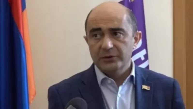 Օնիկ Գասպարյանն էլ իշխանություններին չի վստահում, նա հայտարարել է, որ խեղաթյուրել են ԱԽ նիստի արձանագրությունները