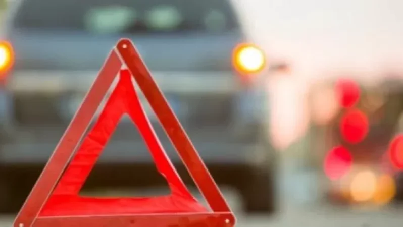 Car Accident Near 'Pillar': 18-Year-Old Driver and 17-Year-Old Passenger Hospitalized