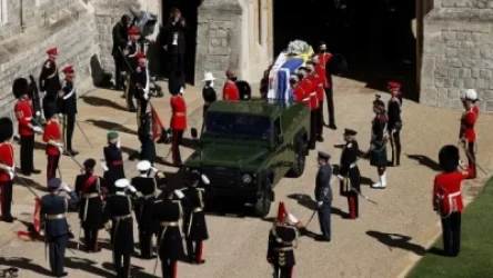 ՈՒՂԻՂ. Մեծ Բրիտանիայում վերջին հրաժեշտն են տալիս Եղիսաբեթ Երկրորդ թագուհու ամուսնուն՝ արքայազն Ֆիլիպին