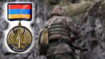 Հադրութում զոհված զինծառայողի «Արիության» մեդալը տուն է բերել տաքսու վարորդը