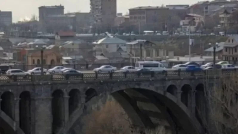 Ազգային ժողովի պատգամավոր Սերգեյ Բագրատյանը կանխել է քաղաքացու ինքնասպանության փորձը