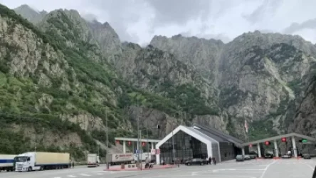 Ստեփանծմինդա-Լարս ավտոճանապարհը բաց է միայն բեռնատարների համար