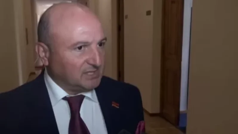 Հսկայական գումարներ ծախսեցին, կերան, դրա համար էլ ջրահեռացումները լավ չեն աշխատում. Վարդան Ղուկասյանը խոսել է Գյումրու ջրհեղեղի մասին