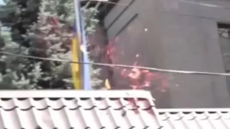 Video: Youth of the Armenian Revolutionary Federation Throw Borscht-Filled Containers at the Ukrainian Embassy