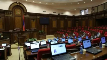 ԱԺ-ն ընդունեց առողջության հիմքով ժամանակավորապես անաշխատունակ ճանաչված պատգամավորների գրավոր քվեարկության օրինագիծը