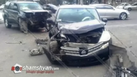 Ֆրանսիայի հրապարակում բախվել են Toyota-ն և Nissan-ը. կա վիրավոր