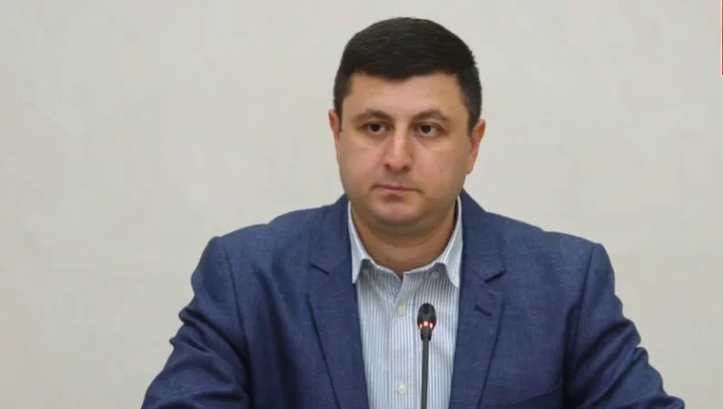 Զինված ուժերը հինգերորդական կառույց հայտարարելով` զարգացնելու հնարավորություն չի լինելու. Աբրահամյան