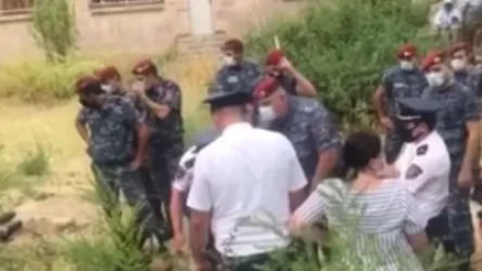 ՏԵՍԱՆՅՈՒԹ. Աշոտ Բլեյանին ու քանդակագործ Վիգեն Ավետիսին բերման են ենթարկել Շենգավիթի բաժին