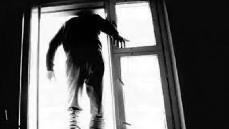 Կորոնավիրուսով վարակված պացիենտը Երևանում հիվանդասենյակի պատուհանից նետվել է ցած