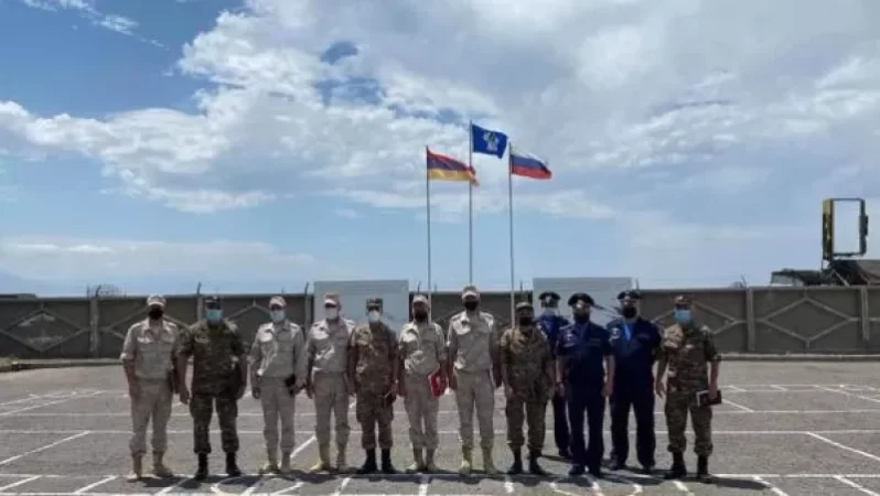 Խաղարկվել են հետախուզահարվածային ԱԹՍ-ի կիրառման և հակազդման տարբեր սցենարներ. ՊՆ խոսնակ