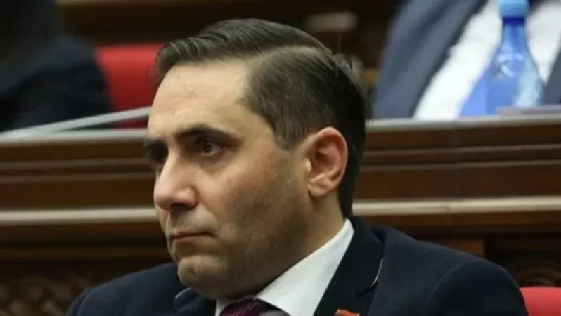 Ադրբեջանցիները և թուրքերը նախապատրաստվում են լուրջ սադրանքների. Արման Աբովյան